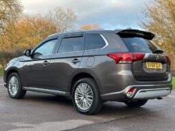 2018 Mitsubishi Outlander 2.4h Twin Motor 13.8kWh Juro CVT 4WD full