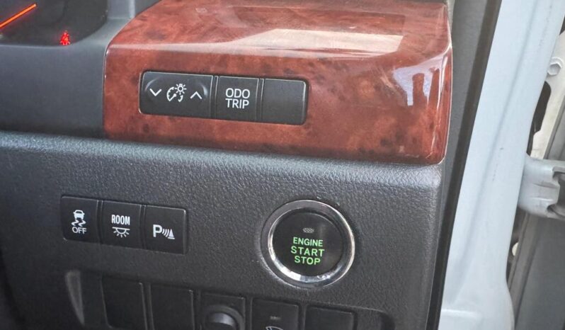 2009 Toyota Vellfire 2.4 5dr MPV full