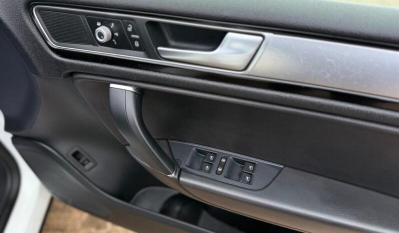 2016 Volkswagen Touareg 3.0 TDI V6 BlueMotion Tech R-Line Tiptronic 4WD full