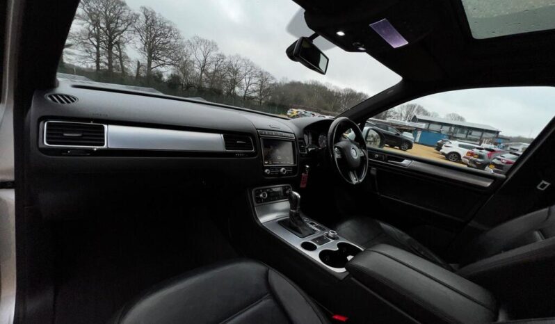 2015 Volkswagen Touareg 3.0 TDI V6 BlueMotion Tech R-Line Tiptronic 4WD full