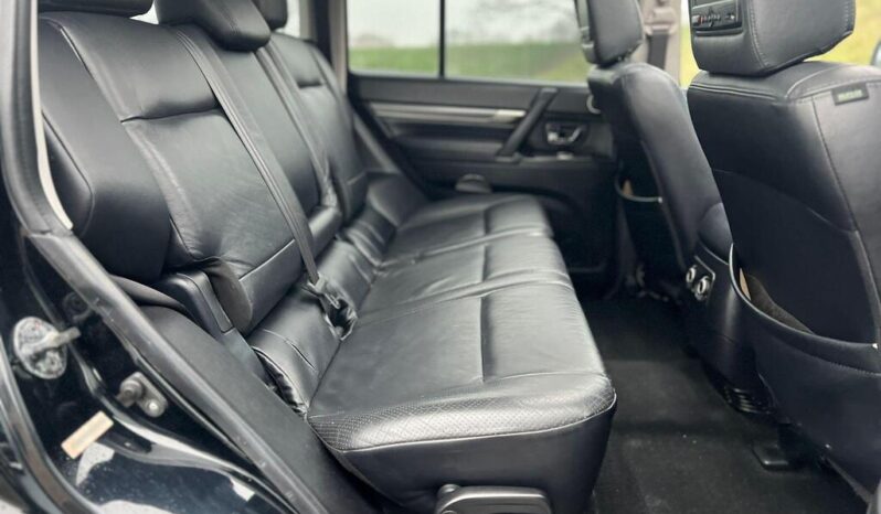 2010 Mitsubishi Shogun 3.2 DI-DC Diamond Auto 4WD Euro 5 5dr LWB full