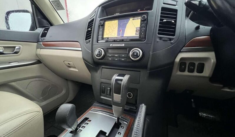 2014 Mitsubishi Shogun 3.2 DI-DC SG3 Auto 4WD Euro 5 5dr LWB full