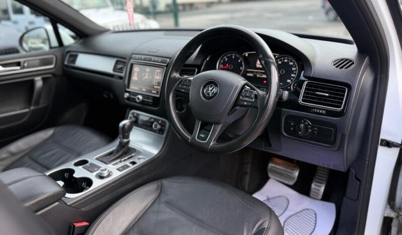 2016 Volkswagen Touareg 3.0 TDI V6 BlueMotion Tech R-Line Tiptronic 4WD full