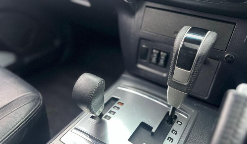 2010 Mitsubishi Shogun 3.2 DI-DC Diamond Auto 4WD Euro 5 5dr LWB full