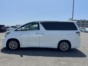 2014 Toyota Vellfire GOLDEN EYES 2 EDITION 50,000 BIMTA CERT 2.4 5dr