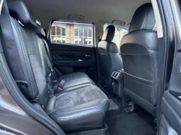 2018 Mitsubishi Outlander 2.4h Twin Motor 13.8kWh Juro CVT 4WD full
