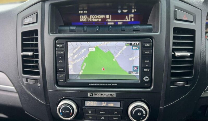 2010 Mitsubishi Shogun 3.2 DI-DC Diamond Auto 4WD Euro 5 5dr LWB full