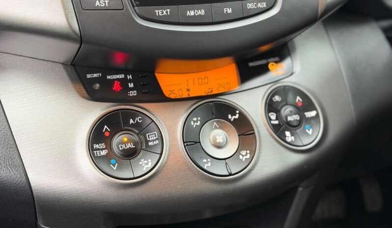 2011 TOYOTA RAV4 2.0 V-Matic XT-R Multidrive S 4WD 5dr full