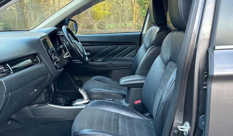 2018 Mitsubishi Outlander 2.4h Twin Motor 13.8kWh Juro CVT 4WD full