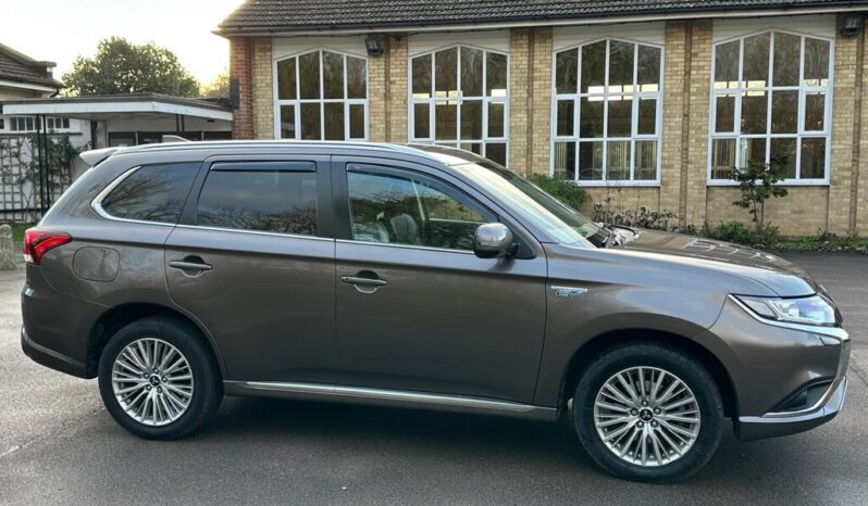 2018 Mitsubishi Outlander 2.4h Twin Motor 13.8kWh Juro CVT 4WD full