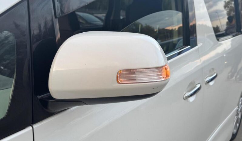 2009 Toyota Vellfire 2.4 5dr MPV full