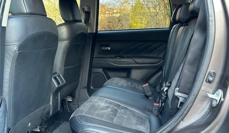 2018 Mitsubishi Outlander 2.4h Twin Motor 13.8kWh Juro CVT 4WD full