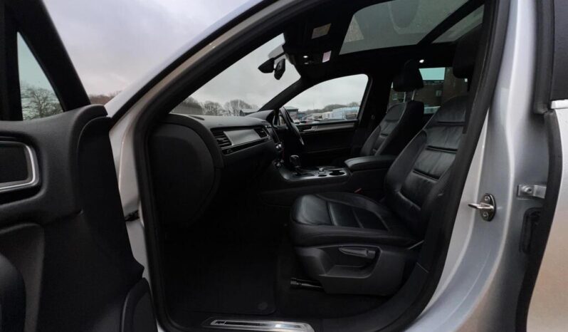 2015 Volkswagen Touareg 3.0 TDI V6 BlueMotion Tech R-Line Tiptronic 4WD full