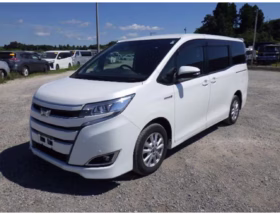 Toyota Noah 2018 G EDITION FRESH IMPORT 5Door