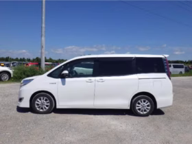 Toyota Noah 2018 G EDITION FRESH IMPORT 5Door