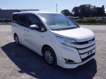 Toyota Noah 2018 G EDITION FRESH IMPORT 5Door