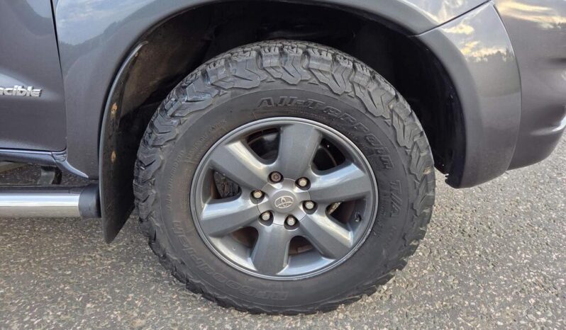 2010 Toyota Hilux 3.0 D-4D Invincible Pickup 4dr Diesel Manual 4WD (279 g/km, 171 bhp) full