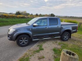 2010 Toyota Hilux 3.0 D-4D Invincible Pickup 4dr Diesel Manual 4WD (279 g/km, 171 bhp)