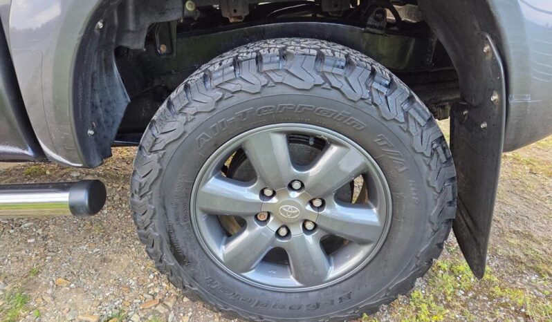 2010 Toyota Hilux 3.0 D-4D Invincible Pickup 4dr Diesel Manual 4WD (279 g/km, 171 bhp) full